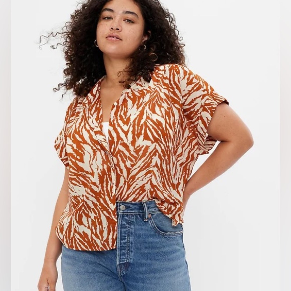 Gap Women’s Sheared Dress Shirt
